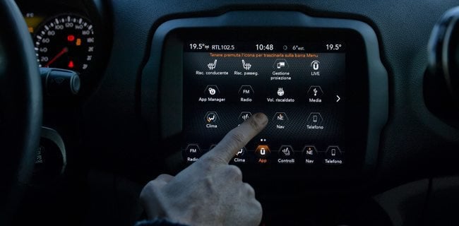 Jeep Renegade touchscreen