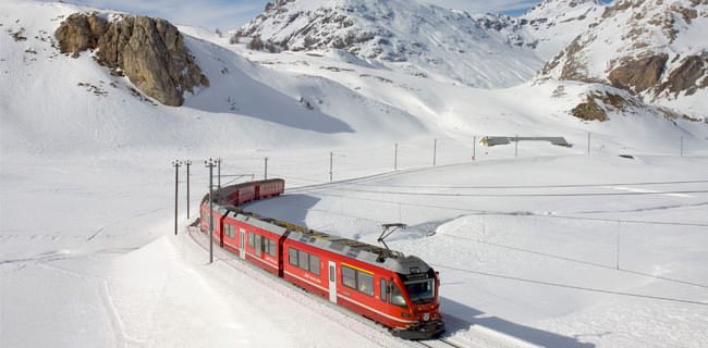 Treno rosso del Bernina Unesco Mocauto